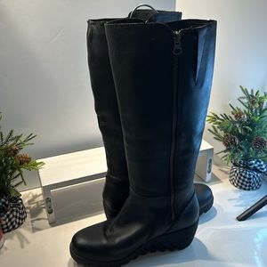 Cougar Black Waterproof Leather Cold Weather Boots